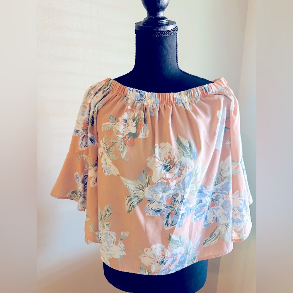 EUC‼️ Charlotte Russe Floral Print Boho Top